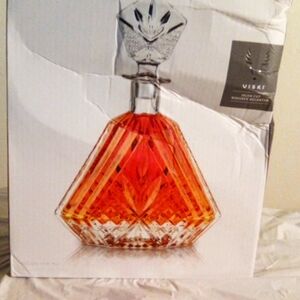 Viski Irish cut whiskey Decanter
